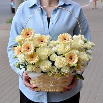 Корзина цветов 599
