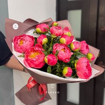 15 коралловых пионов #1171