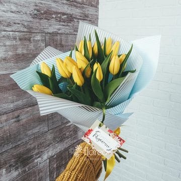15 желтых тюльпанов #992