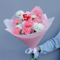 Букет с гвоздиками на 1 Сентября