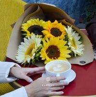 5 подсолнухов в крафте