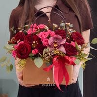 Композиция с цветами 975