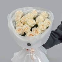 15 кремовых роз #988