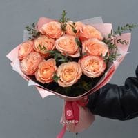 11 роз Кахала с эвкалиптом #248