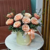 Коробка с пионовидными розами #1089