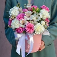 Коробка с розами и альстромериями #1201