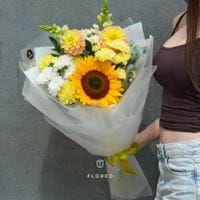 Сборный букет с подсолнухом и георгинами #1243