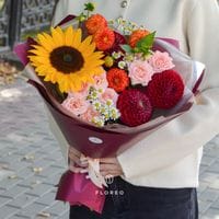 Букет с подсолнухом и георгинами #1255