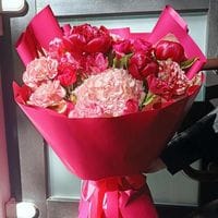Букет сборный с гортензией и пионами