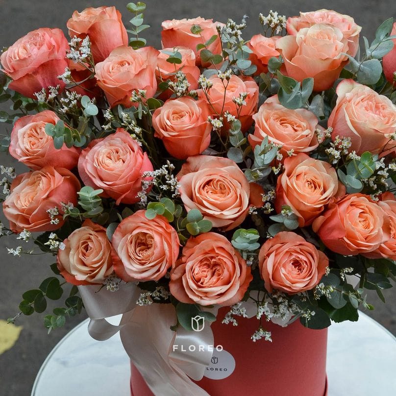 Коробка с пионовидными розами Кахала #867