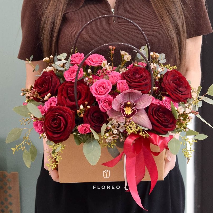 Композиция с цветами 975