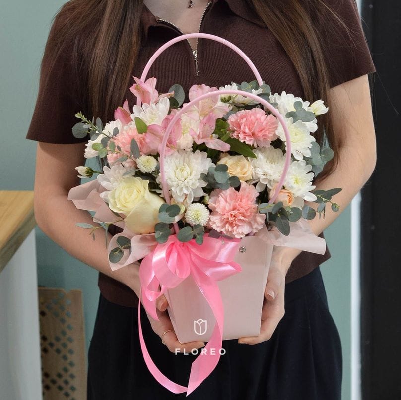 Композиция с цветами