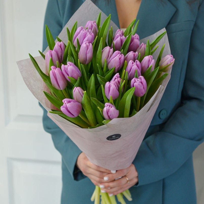 25 сиреневых тюльпанов 1068
