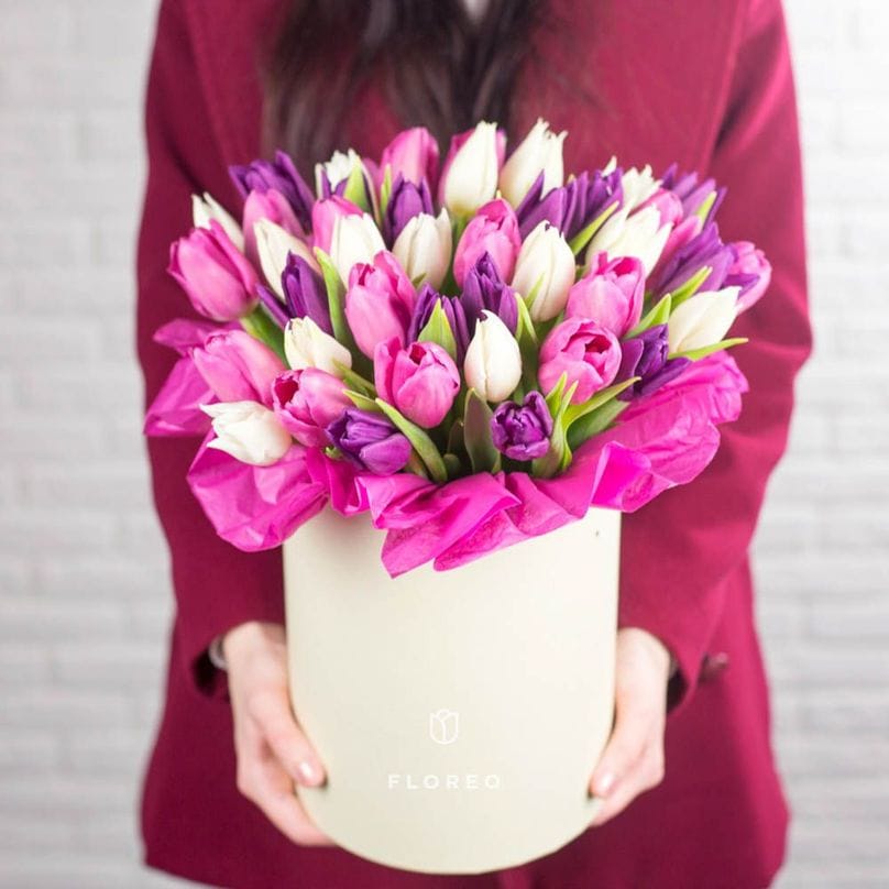 Тюльпаны в коробке #1037